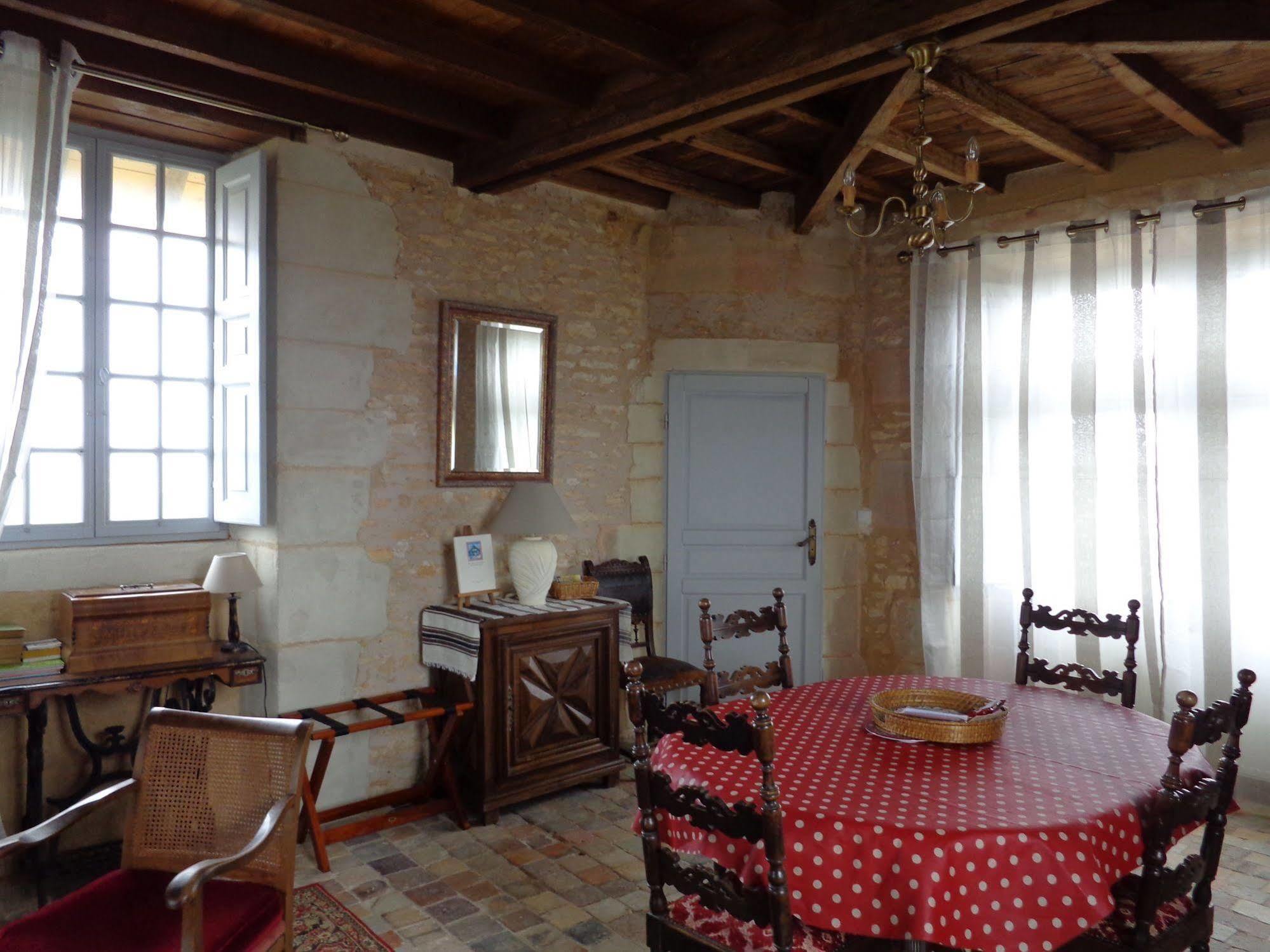 Chateau D'Avanton Esterno foto